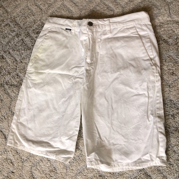 😍😍White shorts - Picture 2 of 5